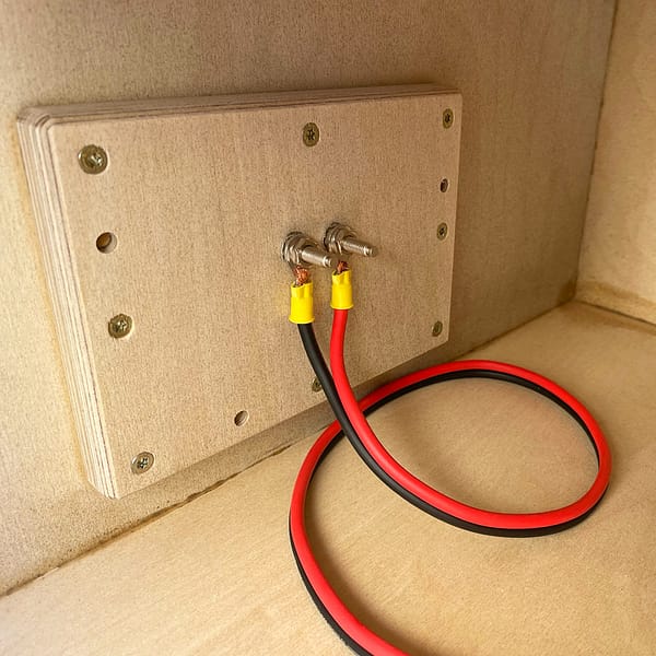 Sundown Audio Dual 8‚ Uv1 Ported Enclosure